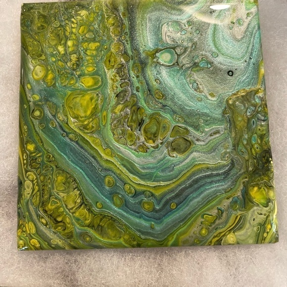Set of 4 hand painted coasters. Sealed with resin cork backing Blues & greens - Picture 6 of 6